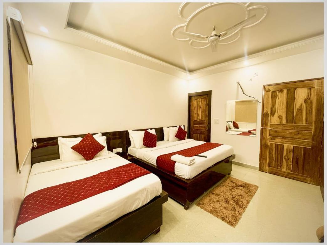 אגרה Townhouse 03 Hotel מראה חיצוני תמונה