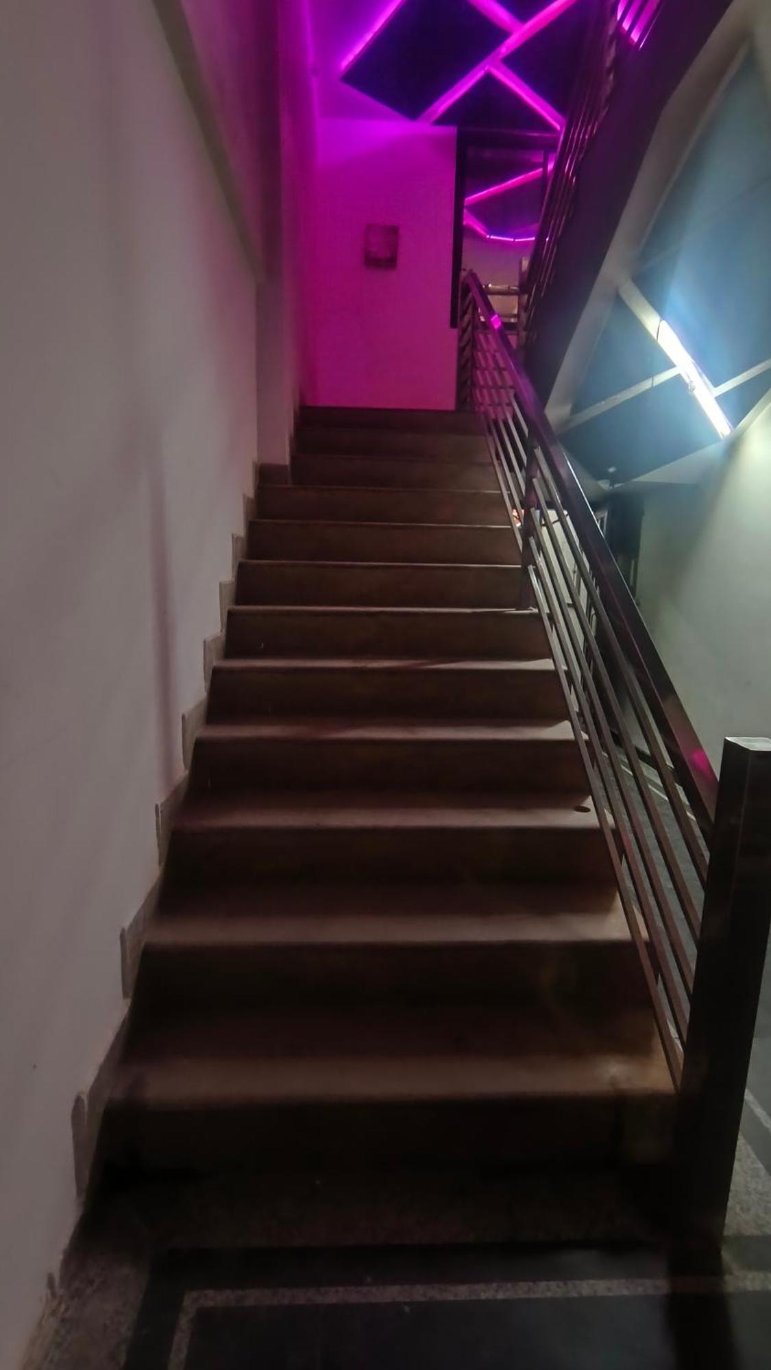 אגרה Townhouse 03 Hotel מראה חיצוני תמונה