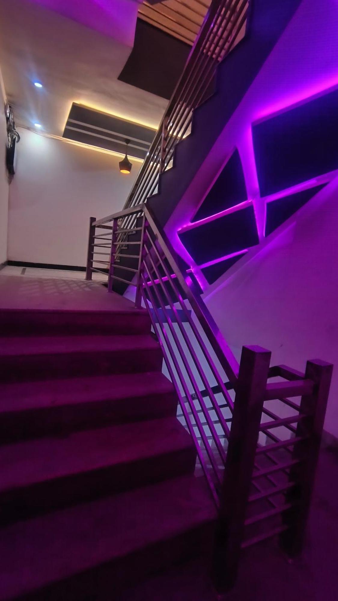 אגרה Townhouse 03 Hotel מראה חיצוני תמונה