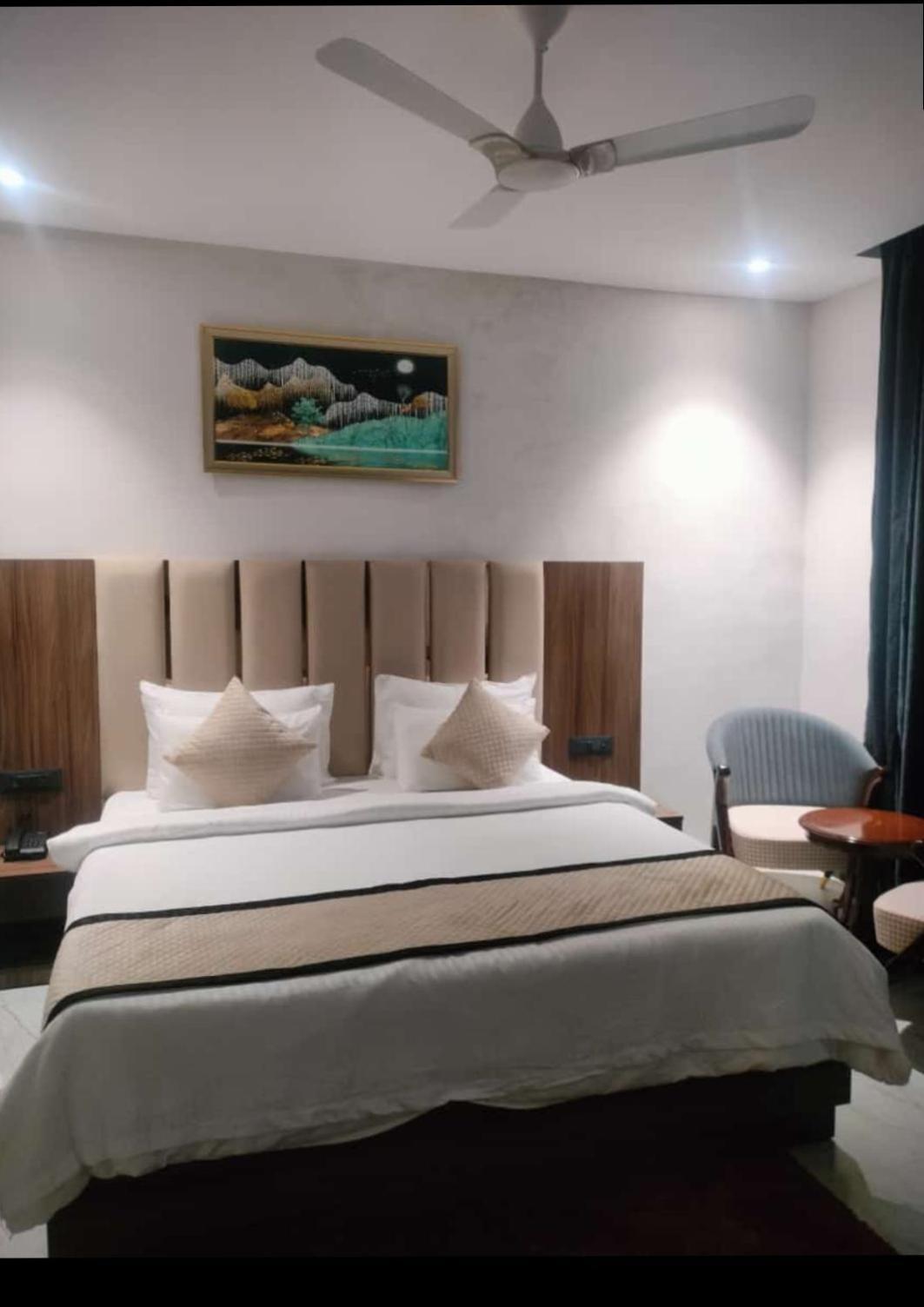 אגרה Townhouse 03 Hotel מראה חיצוני תמונה