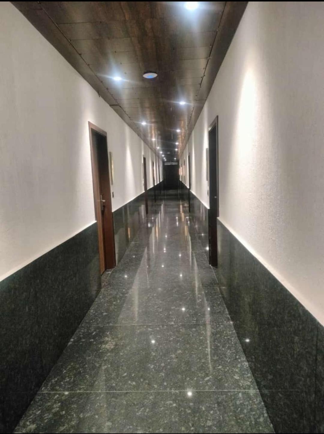 אגרה Townhouse 03 Hotel מראה חיצוני תמונה
